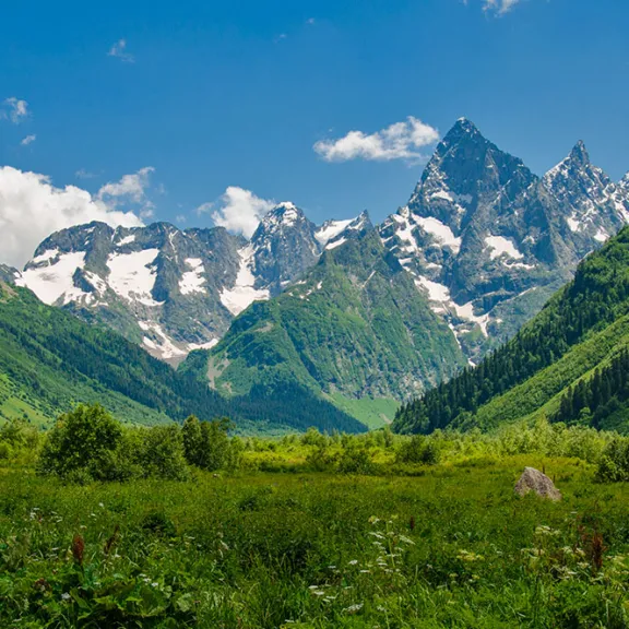 Фотография 1 - Ущелье Гоначхир, Косыгинская поляна, Сырные пещеры